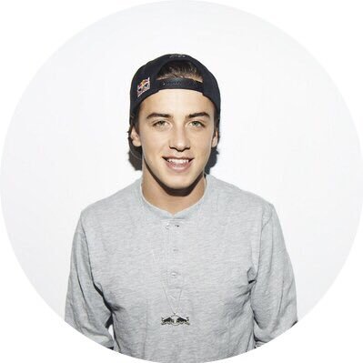 canada. @markmcmorris follows