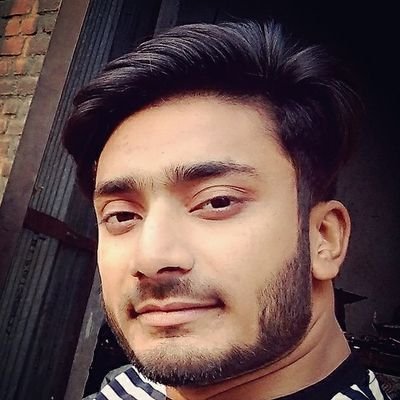 Working in @Paytm™ | Former Customer Relationship Manager at @MagicBricks™ | https://t.co/uhPwxm9lt6 |