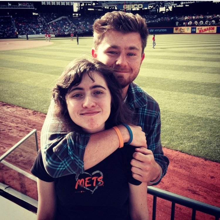 Marist College Graduate, Sports Enthusiast, Autism Awareness Advocate, aspiring latex salesman #LGM #LGR