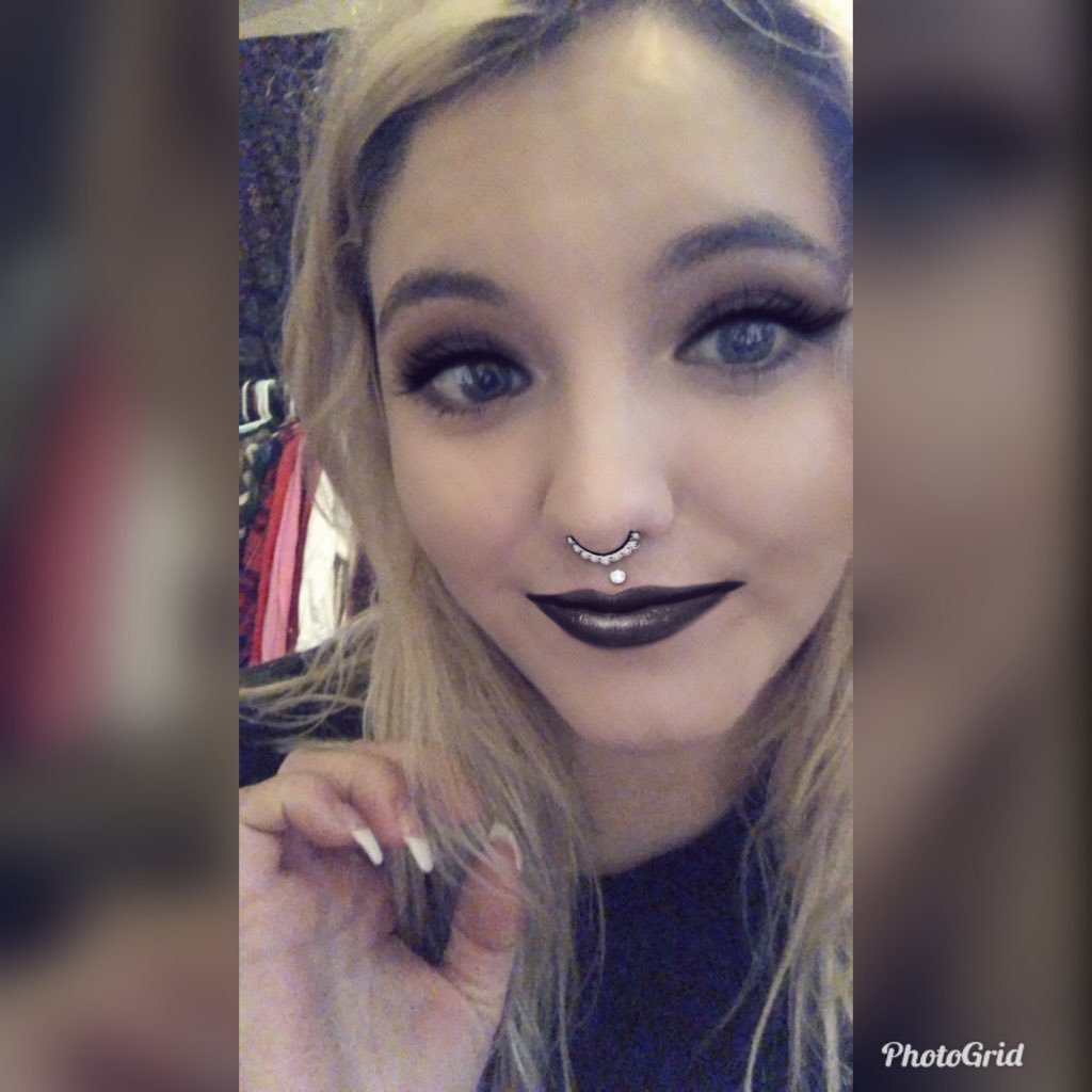 pay attention, I can show you the ropes🖤✨ snap; kazziekass