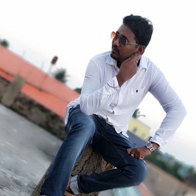 peermohamad5233's profile picture. 