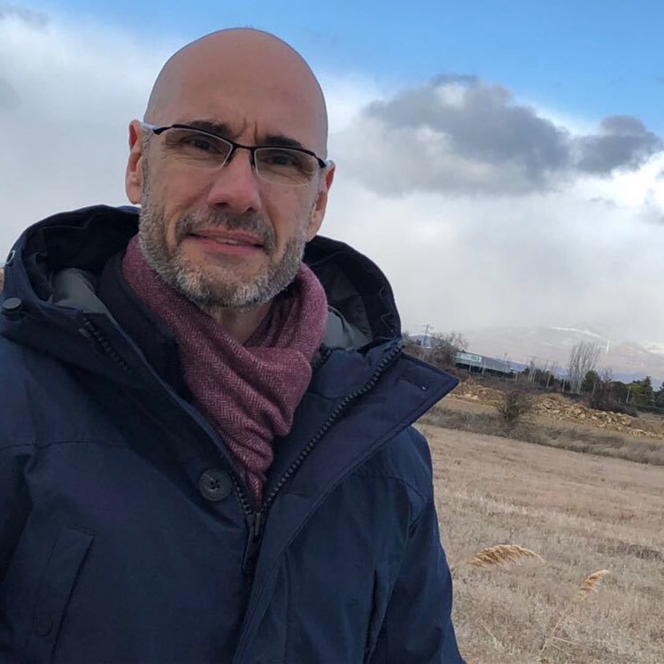 waltermaccanin's profile picture. A veces liberal, a veces capitalista pero siempre anti comunista. 🇻🇪 🇪🇸 🇮🇹