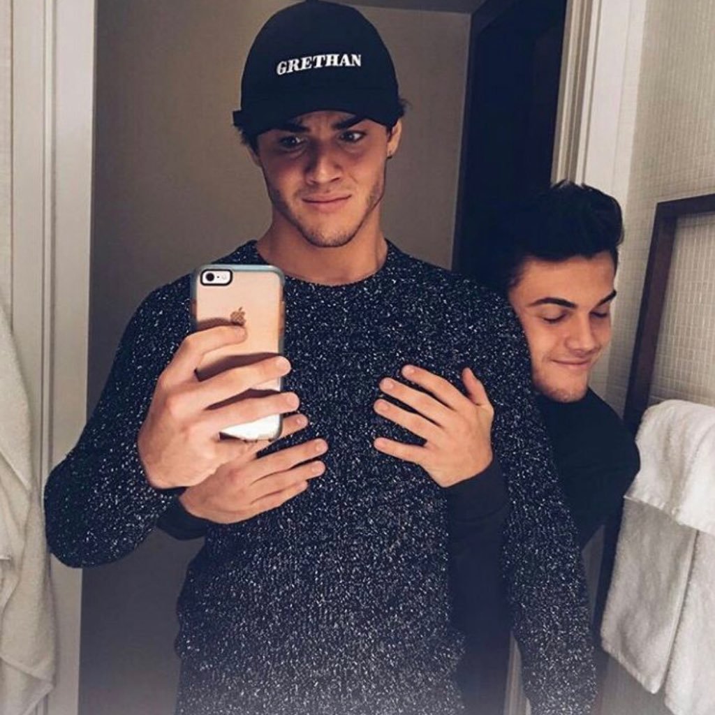 I love these two goofs more than life🤞