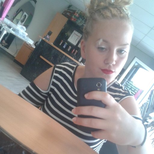 LivouryLoryana's profile picture. 