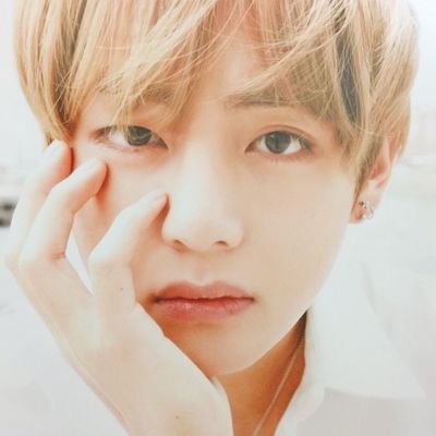 @bts_twt 👀👀