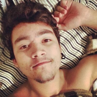Dev React/React-Native... doido por joguinhos e coisas que me dão dor de cabeça para resolver na programação :3♥️