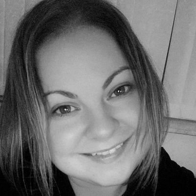 Outspoken social worker from Denmark. I am full of words, spoken as well as written. #sarcasm #socialjustice #socialrådgiver #values #stilspørgsmål #askwhy