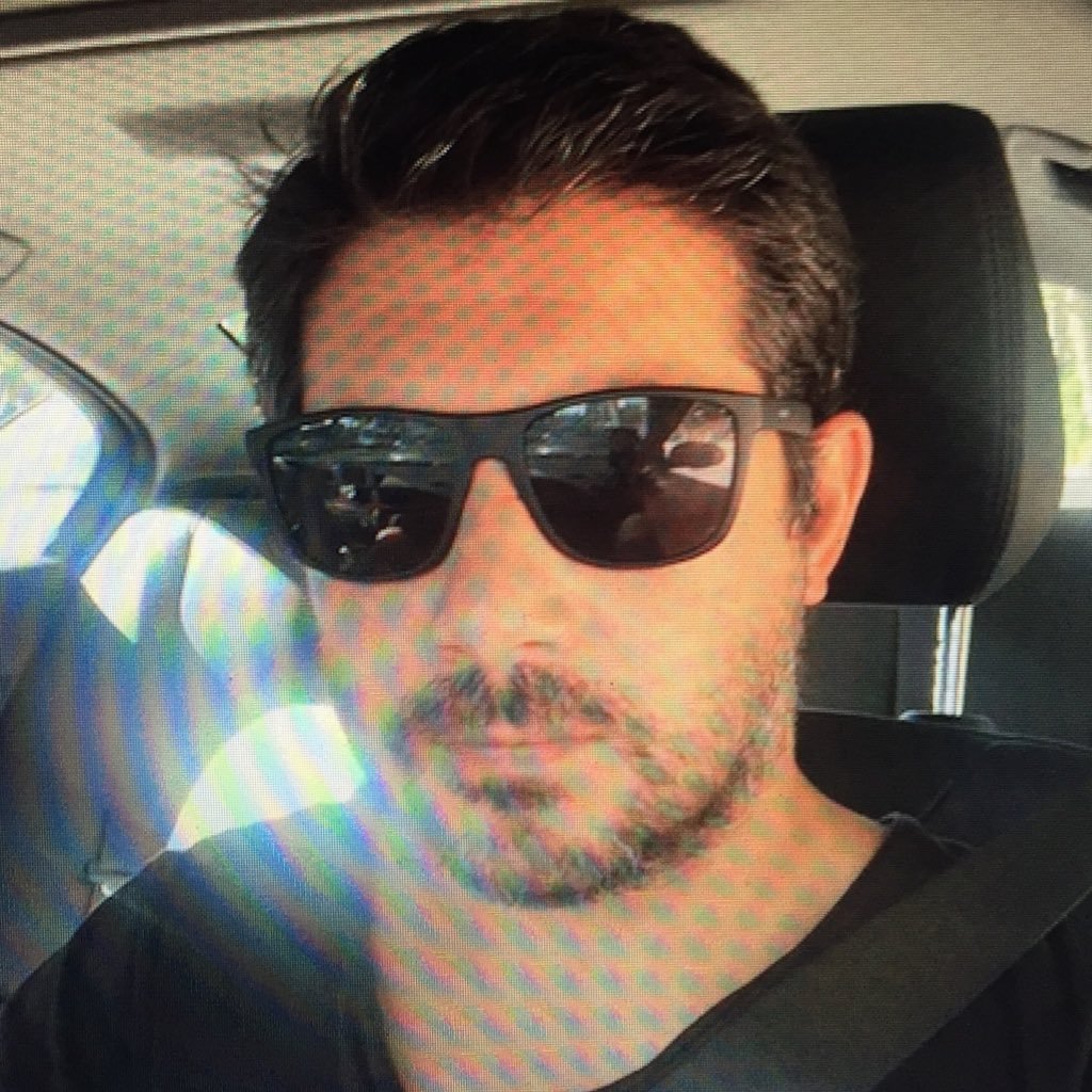 EKREMME30917261's profile picture. “...Bu dünya bizim memleket ...”
Şahsi hesabımdir. yanlışım olursa söyleyin silerim hemen..fikrine katilmasam da kimseyi kırmaya,saygısızlığa...değmez hayat..😉