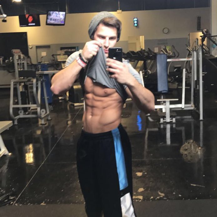 Evanmac52's profile picture. 