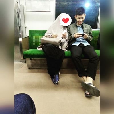 tartarlestari's profile picture. So grateful and proud to be a muslimah, Alhamdulillah 💜| yulfikar's wife 💜