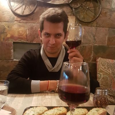 travelnyk's profile picture. Holiday Bidder!!