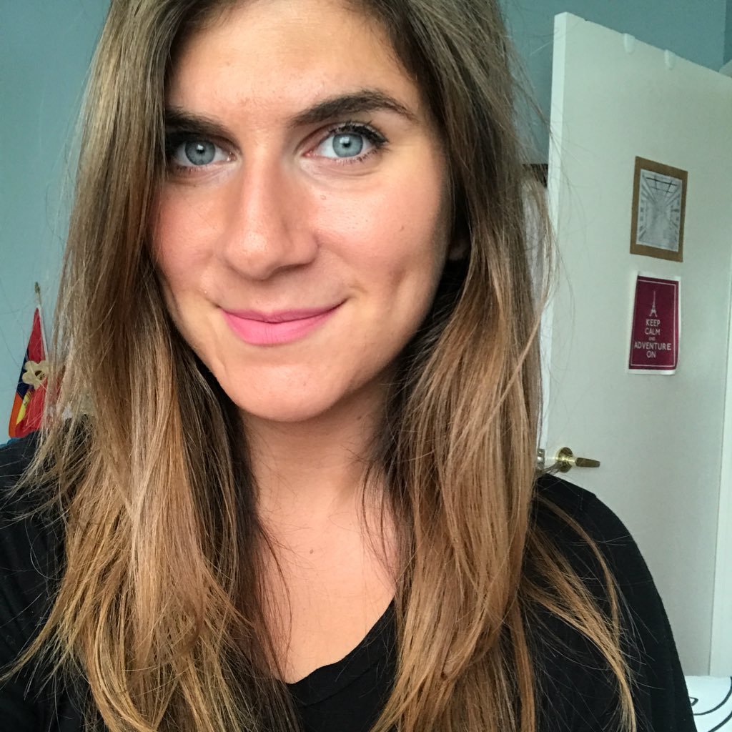 taliiaaaxo's profile picture. The overwhelming majority of people never think and those who think never become the overwhelming majority. Choose your side.