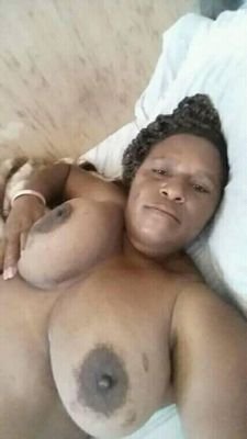 HoneyMo20307988's profile picture. Cool share with PNG flag carrier images of nice pusssy here....follow me spyers .....