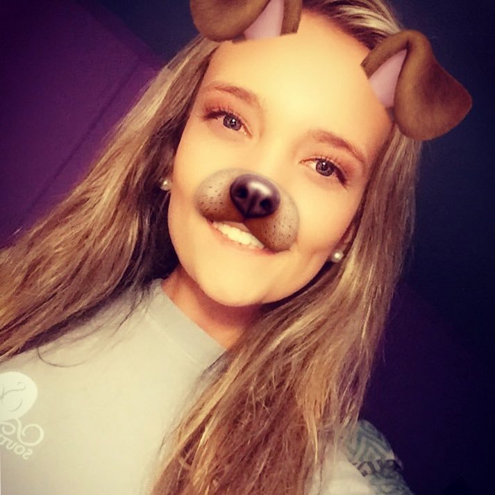 Alysialpurser's profile picture. 