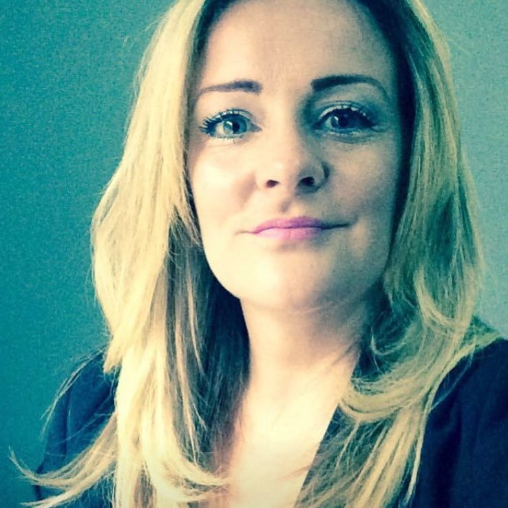 Berkshire, UK. Wife to my husband and Mum to two gorgeous boys. 2 dogs and Managing Director of 2414 Group. Artist at Oxford Int’l Arts & other galleries