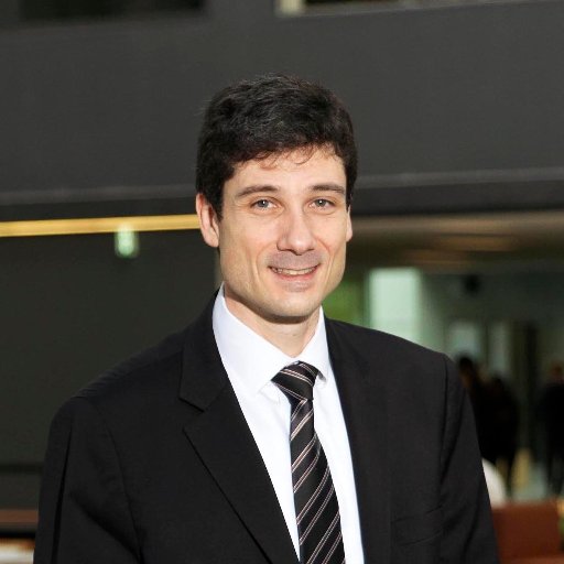 Professeur de mathématiques. Ancien directeur du cursus ingénieur Centrale Paris. Concepteur du cursus CentraleSupélec.
Disclaimer : https://t.co/yEMNMGrvrT