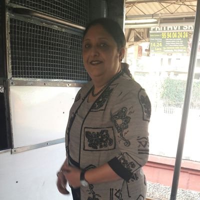 Dealing assistant to DGM (CSC I)| Good Cook | Wife & Mother to the Son who created my account| Hard Working| Loves Travelling | New to twritter
