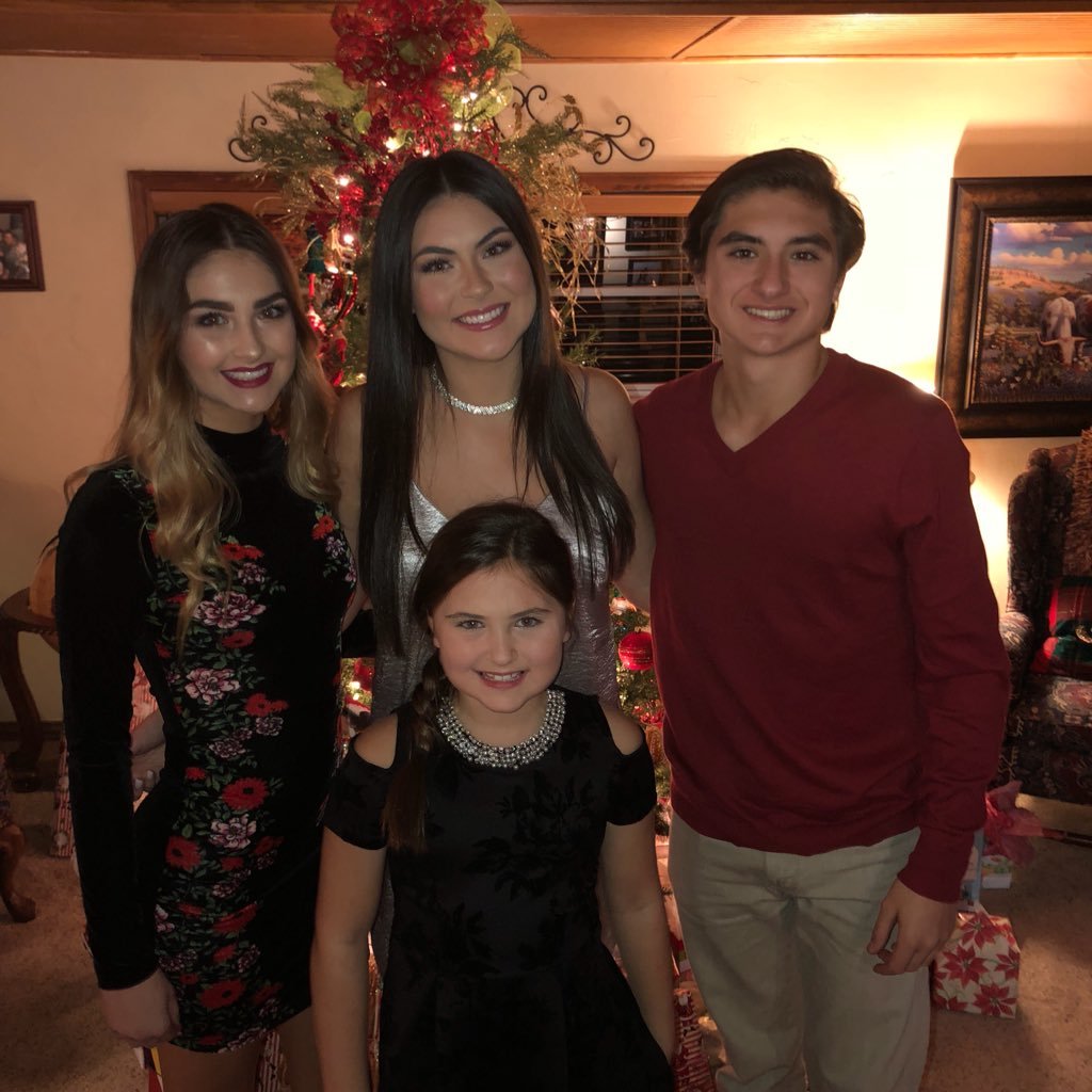 kristi_davis718's profile picture. 