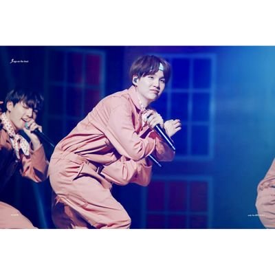 SugaYourDaddy's profile picture. A R M Y / X V / C H I L E / S U G A  B I A S E D.

@BTS_twt. @pledis_17