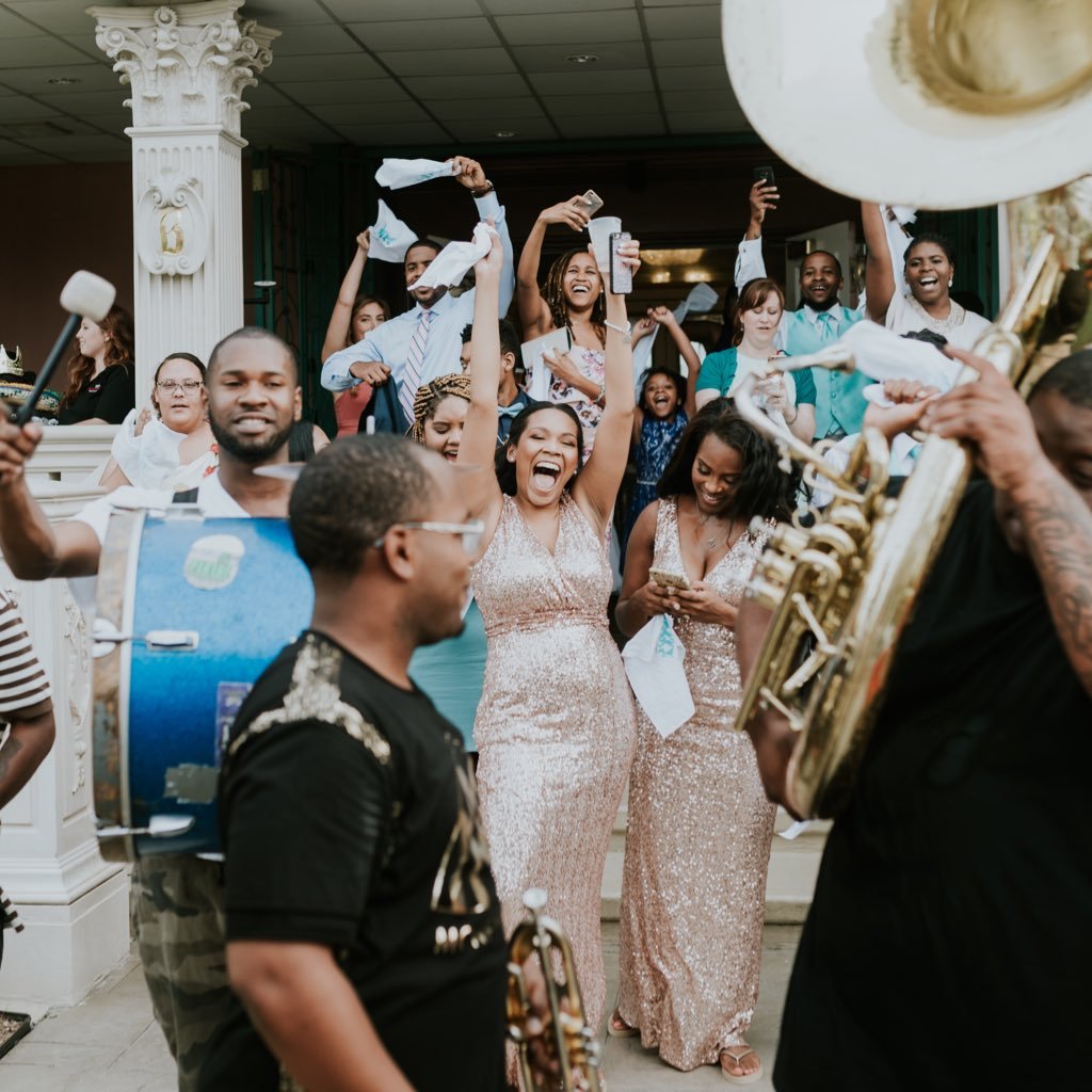 elysianfields_'s profile picture. popular introvert with a love for ebooks | Proverbs 3:5 | 1908 | views are my own. close friends account.