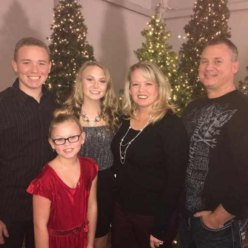 PkPotential365's profile picture. Adoring Husband and proud Father of 3, looking to reach my fullest #potential,  as well as help my family and millions of people around the world do the same!