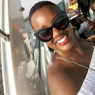 aruzinda's profile picture. Mostly sunny and peachy in my head 🤗; the other times I'm dancing 💃🏾.