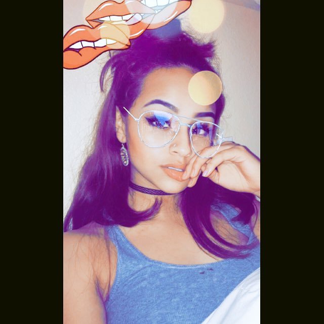 🌻sc~emmy_jewel🌻sInGlE 🤥
