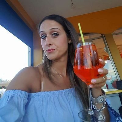 jeune photographe...je suis moi même je ne cherche a plaire a personne😍😍😉😉