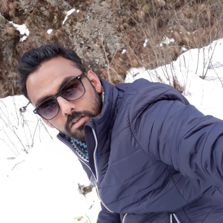 ravinder270180's profile picture. Vande Matram! Bharat Mata ki Jai.