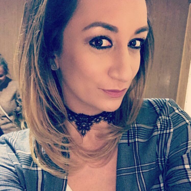L0lli1981's profile picture. Younique Presenter