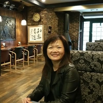 2LearnDaily's profile picture. 