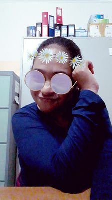 c_hetharia's profile picture. Jadi diri sendiri jauh lebih baik 😉👌