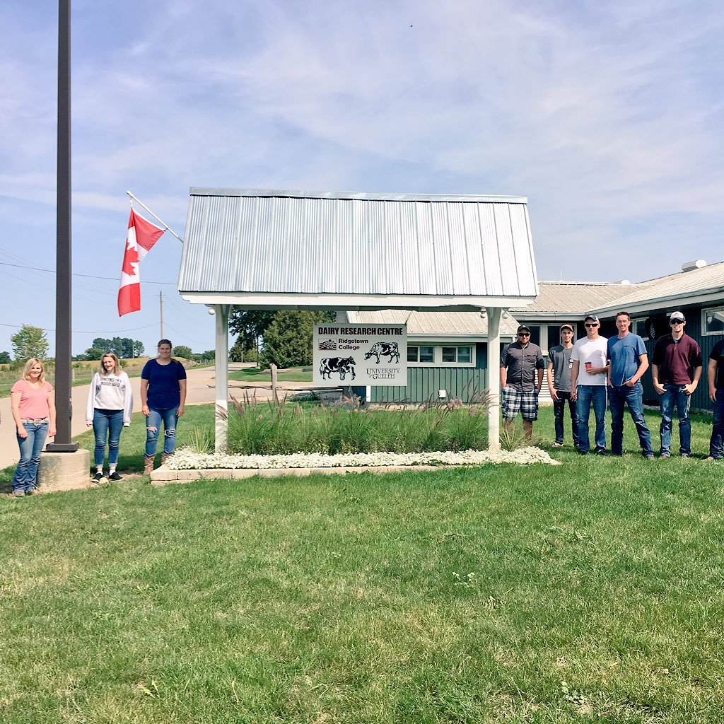 This program is delivered @ University of Guelph Ridgetown Campus. Students work on dairy farms across Ontario & do in-class training 4 days/month for 16 blocks