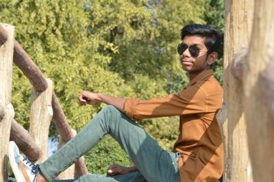 Sachinm03029103's profile picture. i am cool but global warming made me hot.....