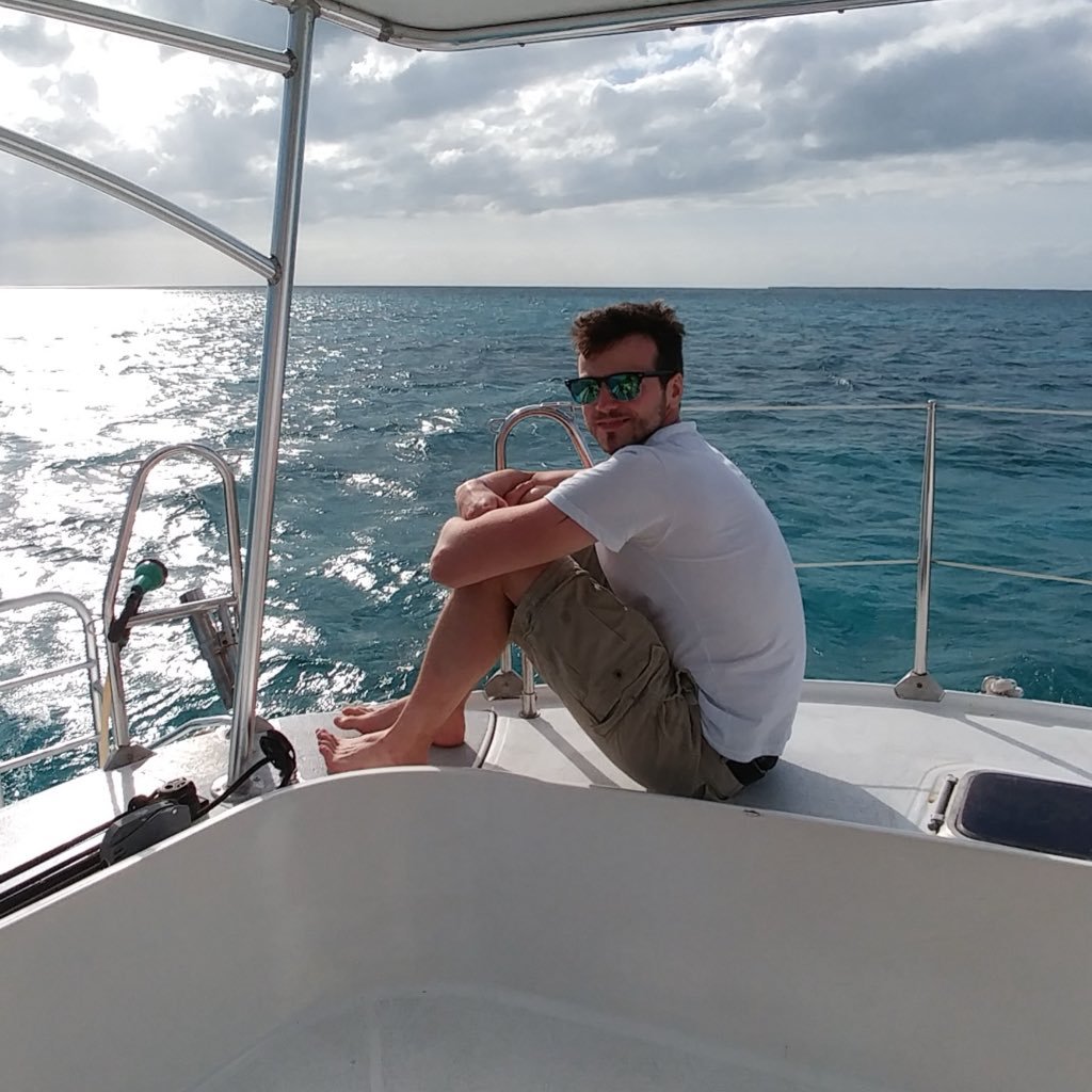 Film & TV Professional - Freelancer - Jack of many trades, always eager to learn more.