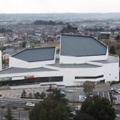 千葉県市原市市民会館の指定管理者、公益財団法人市原市文化振興財団の公式アカウントです。会館イベントの情報や施設情報についてお知らせします。お問い合わせは0436-22-7111にご連絡ください。（営業時間9:00～17:00）