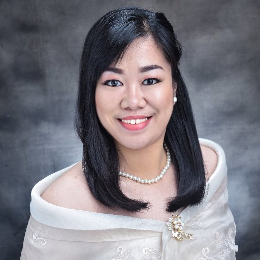 🇵🇭👂 Deaf and Filipino.
❤️ Artist / TF & Gunpla Collector
🎓 Graduated 2017 ● Alumni Benildean