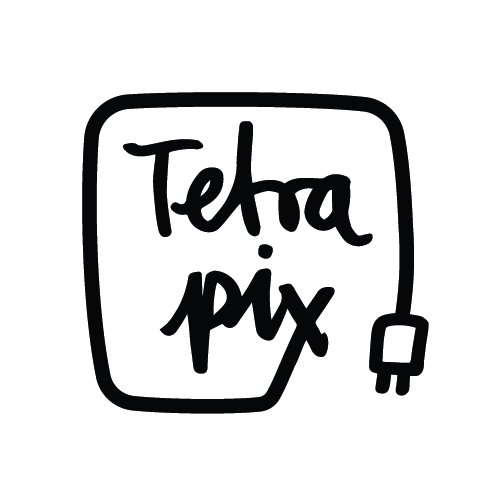 Let's Code! In Workshops für Schüler*innen und Fortbildungen für Lehrkräfte bauen und programmieren wir aus recycelten Tetrapacks & Lichterketten Bildschirme