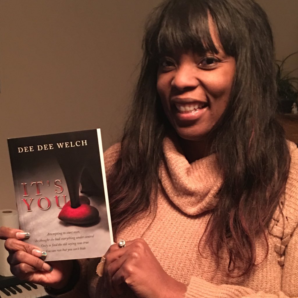 WriterRomance's profile picture. Arts & Culture