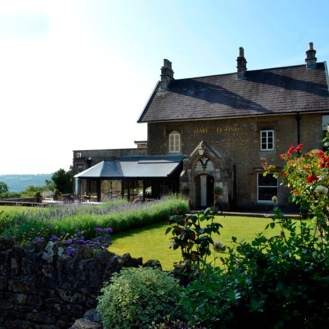 Bath gastropub, serving great food with friendly service & stunning views over Bath