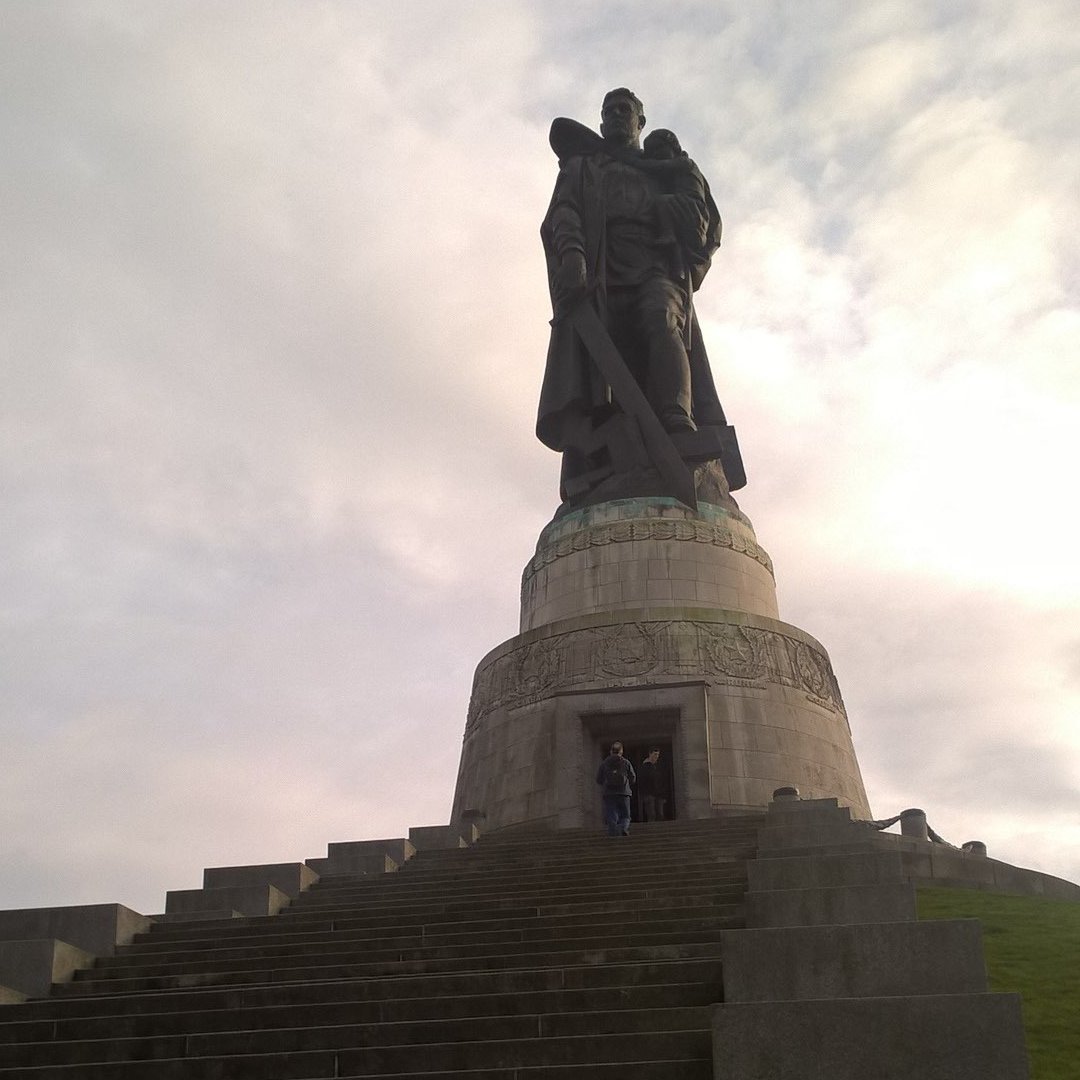 ashlymarty's profile picture. Love holidays; collecting; reading autobiographies; ghost stories😎