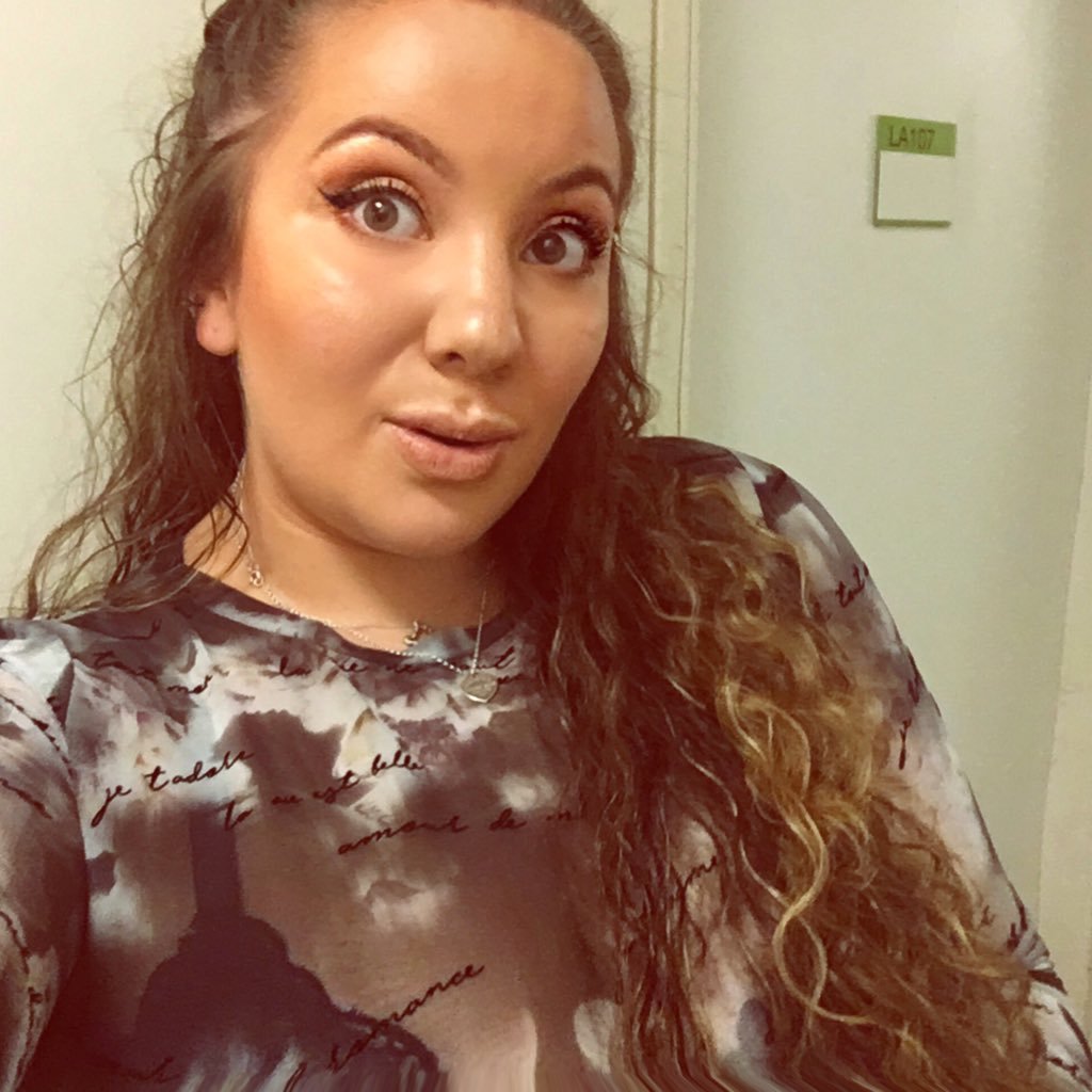 izzythejew's profile picture. lover of all things brine