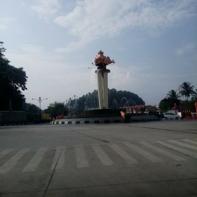Blognya orang Sumedang, tempat berbagi info dan pengalaman.
📸@sumedangsharing
📱083825792291
