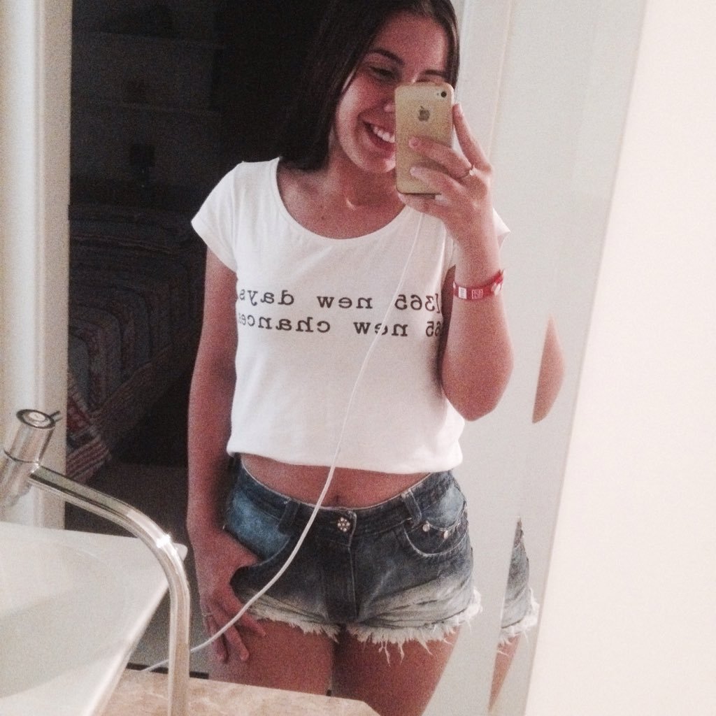Senhor, me proteja de tudo aquilo que for vazio de amor. ❤️