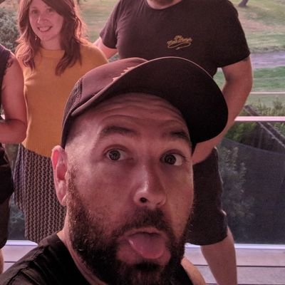 shanwha's profile picture. 