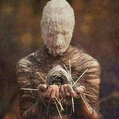 نازل کر اب عیسیٰ کو
اب بھیج خدایا مہدی کو
دیکھ دجال آزاد ہوئے
اور پھولوں کے کیا حال ہوئے
justics Fr Z.......