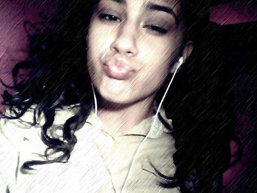 giveDEBkissesx3's profile picture. fuck a bio, get to know me .. you'll fall in love ♥ Muaaaaaaah!!
#FREEEEMAXB !!!