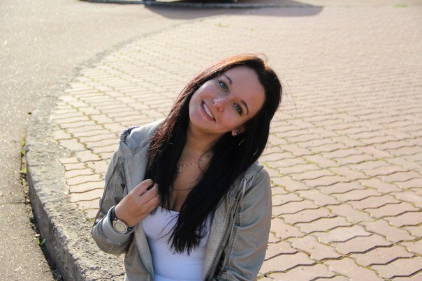 anitabell_85's profile picture. #Web Entrepreneur, AI expert Want to make a good future for our planet. Web Dev and code maniac. Love #cats, doc. movies and books. Always open for people :)