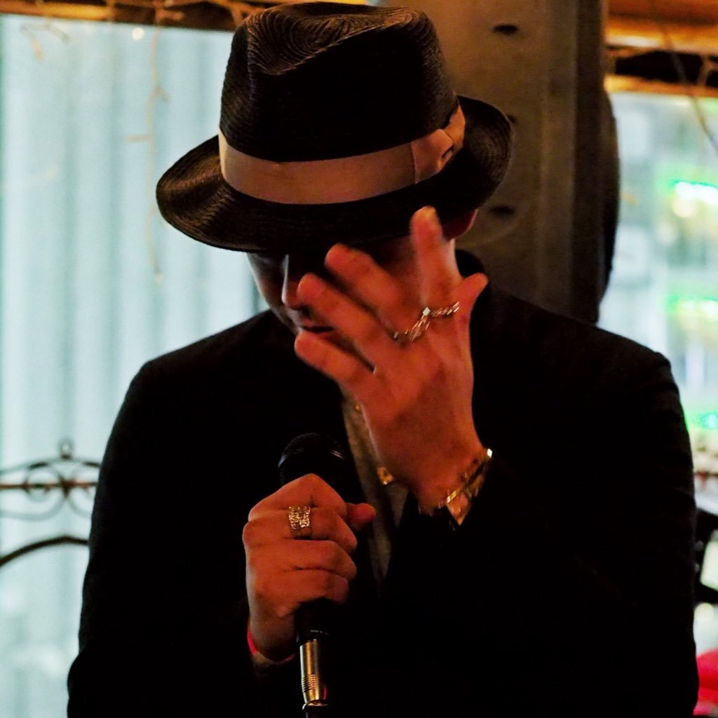 慧陽(けいよう)です。呼びにくいのでみんなkey(きー)と呼んでます。歌を歌います。ライブやリリースなどの情報をツイートする予定です。TikTok→ https://t.co/FTZohrUwcS