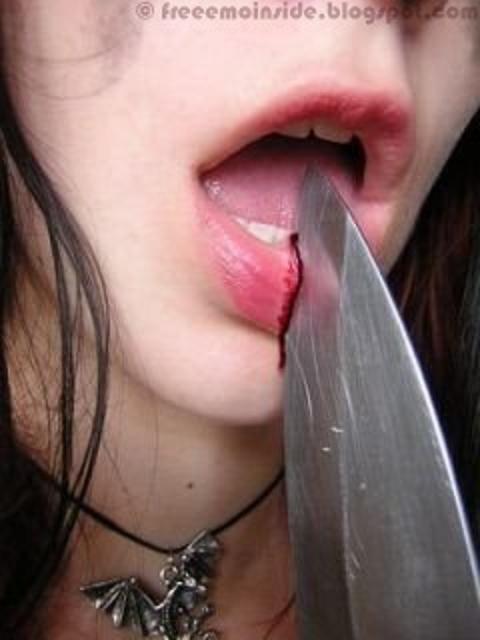 OMG!!!!!!!
DIS HURTS ALOT......